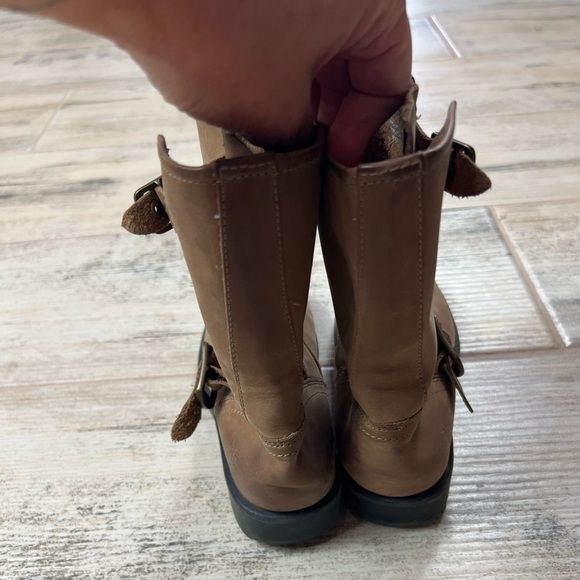 Frye  Little Girl’s Gali Boot Brown Leather Size 2 - Picture 9 of 9